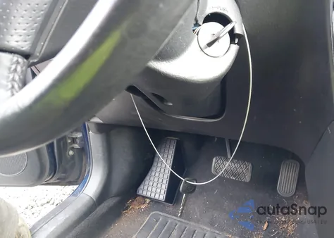 2003 Toyota Matrix Xr z USA, uszkodzony, nr VIN 2T1KR32E83C019382